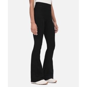 Frame Denim The Jet Set Flare size 2 in color black